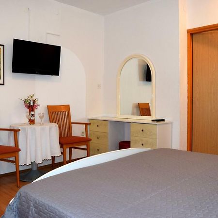 Holiday Room Macukin Brela Eksteriør bilde